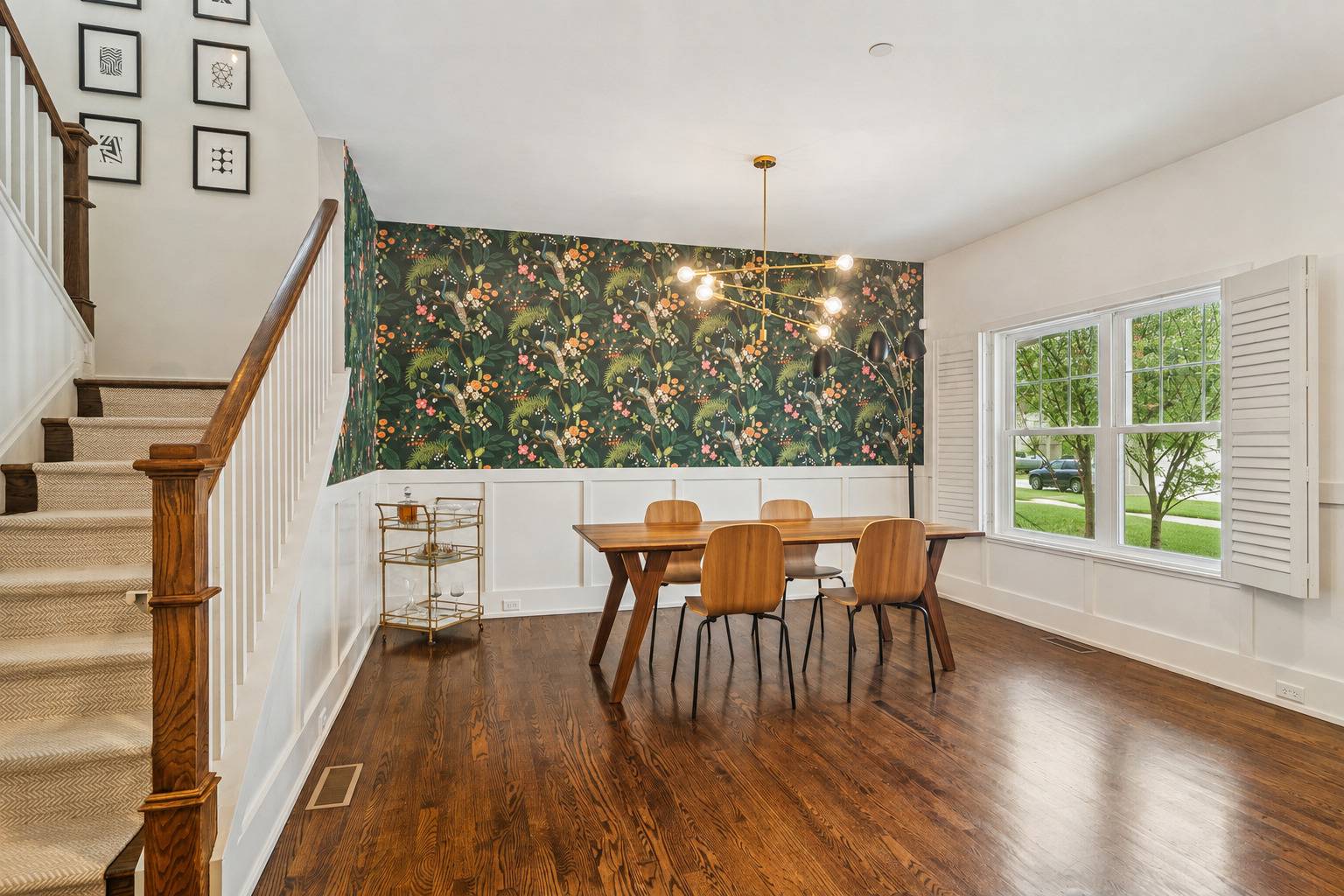 302 N Elm ST, Mount Prospect, IL 60056