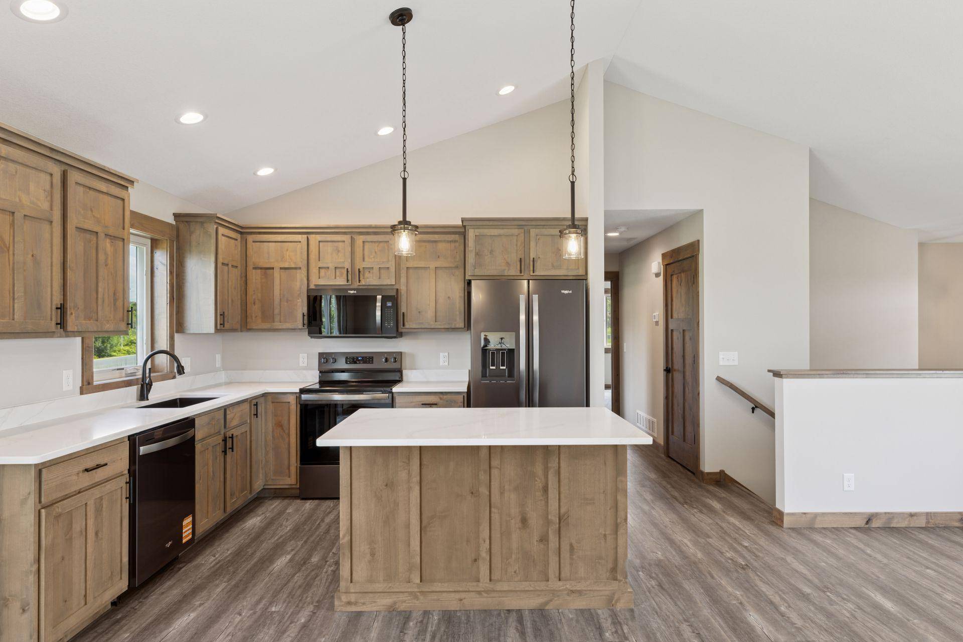199 Wood Duck LN, Baldwin, WI 54002