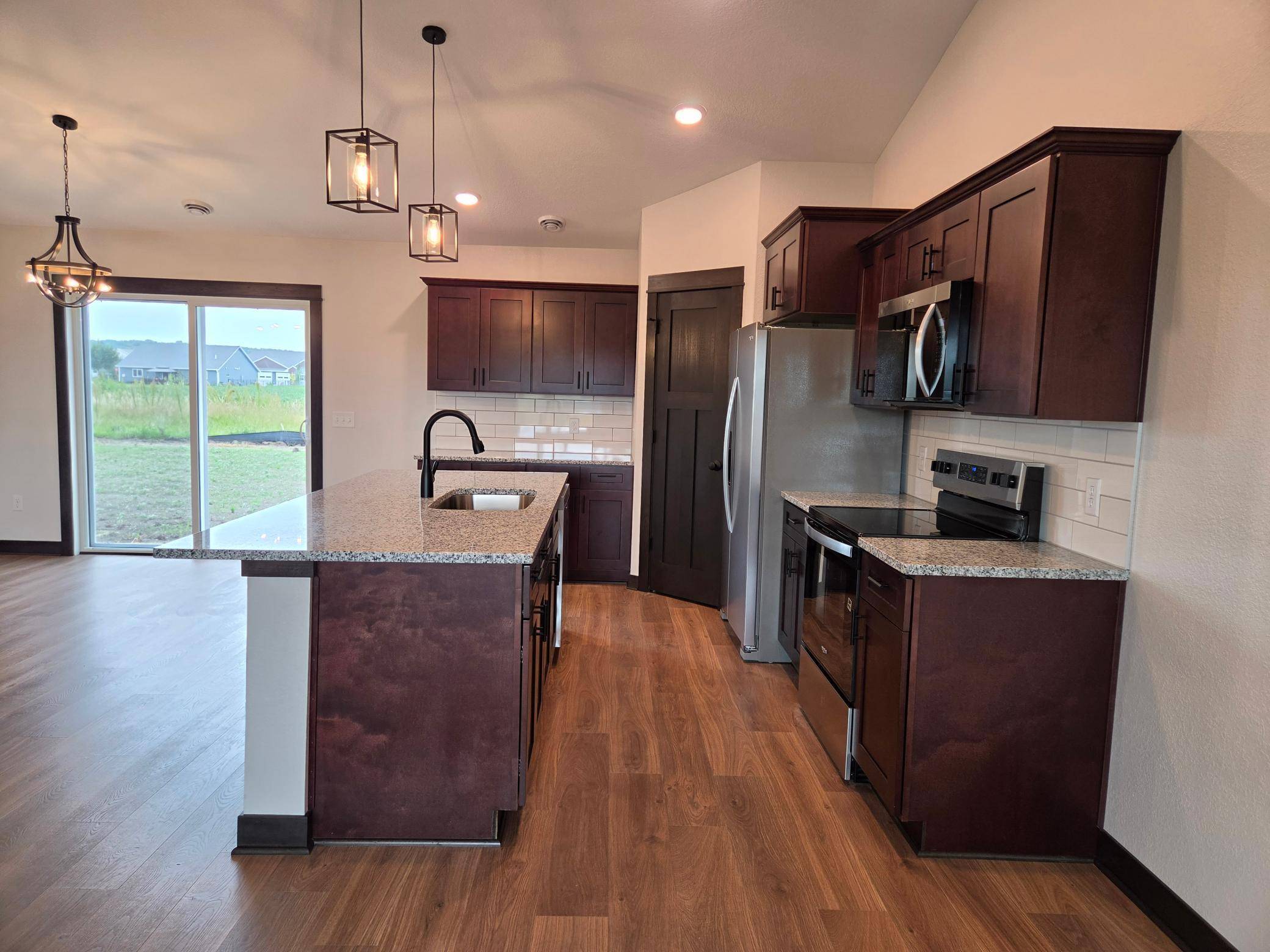 1088 Cullen ST, Saint Peter, MN 56082
