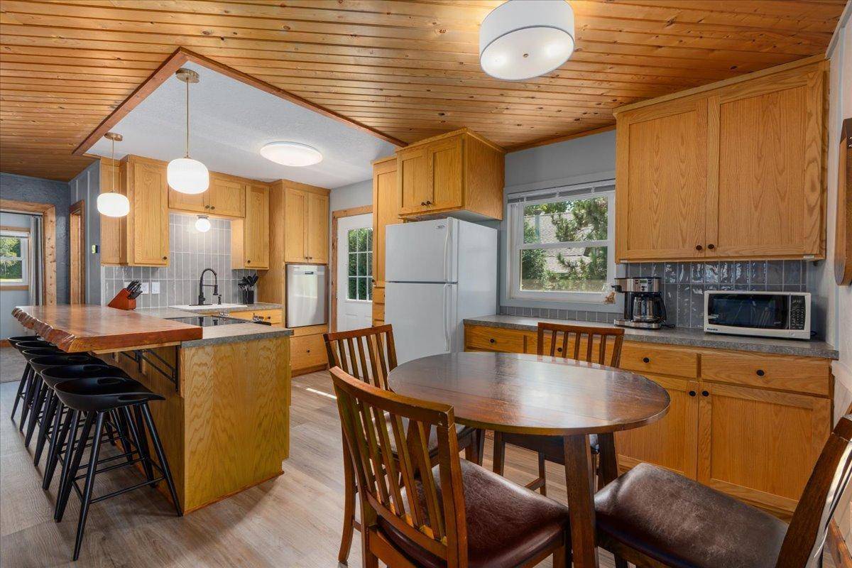 1208 4 1/4 ST, Almena, WI 54805