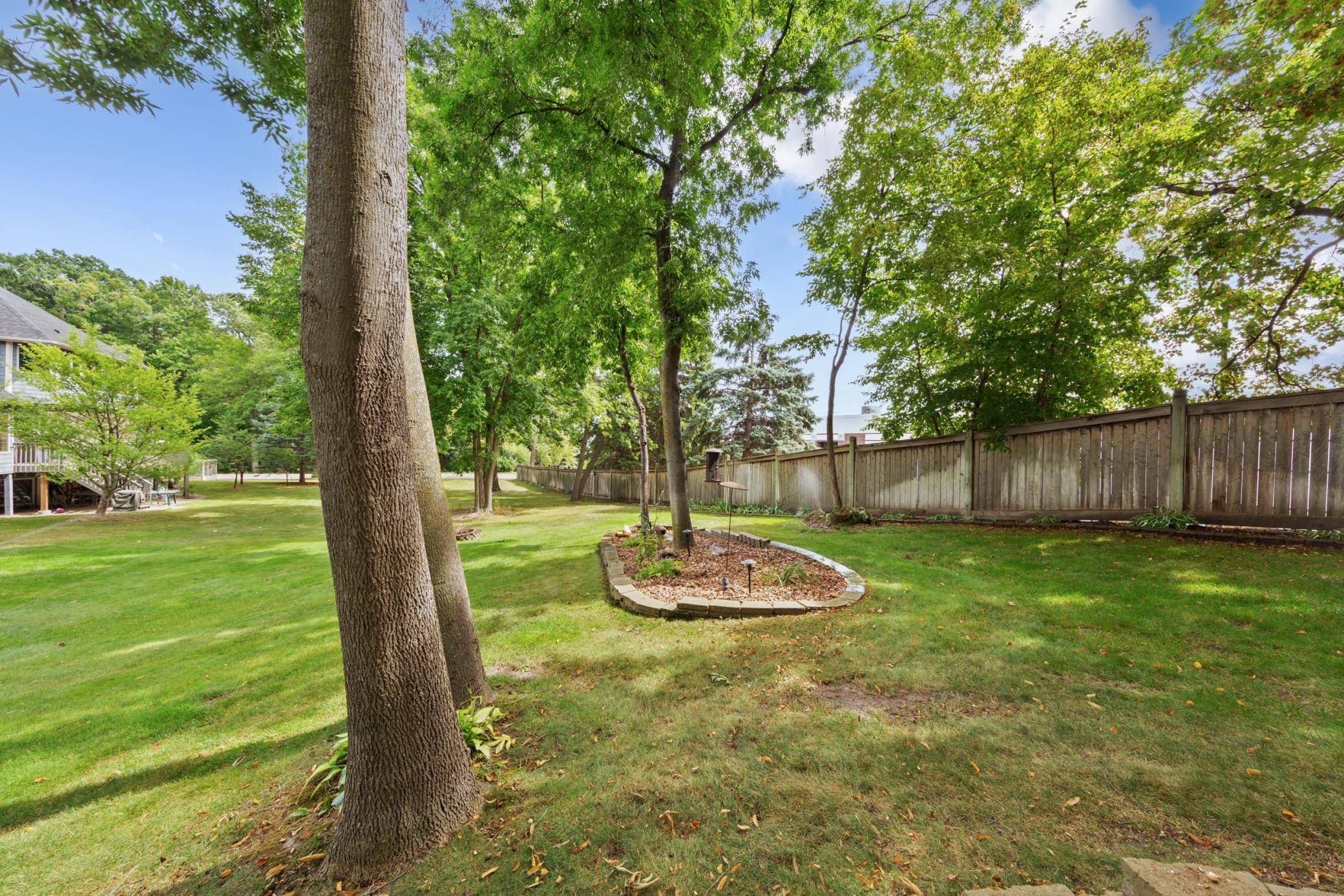 13985 42nd AVE N, Plymouth, MN 55446