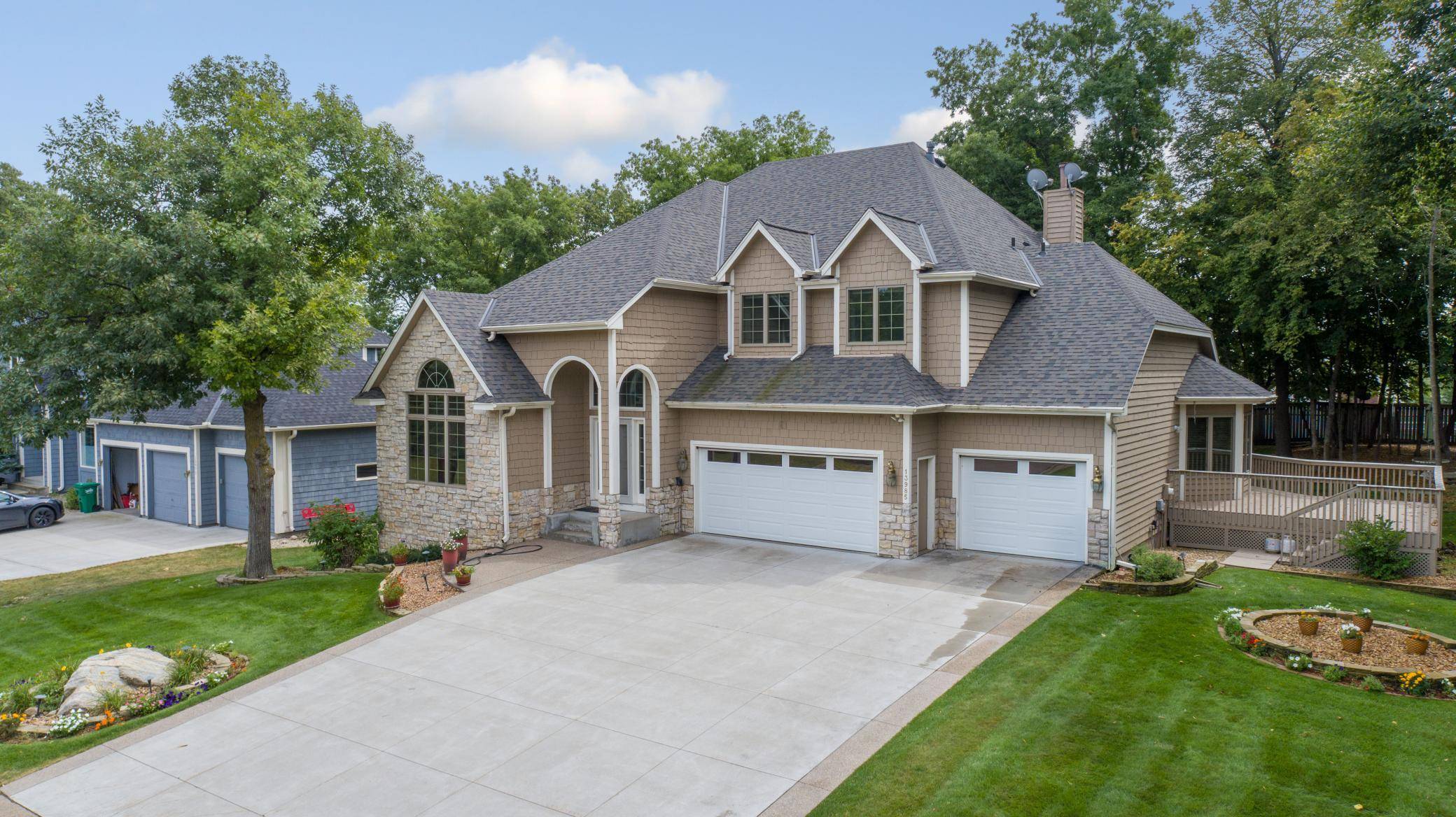 13985 42nd AVE N, Plymouth, MN 55446