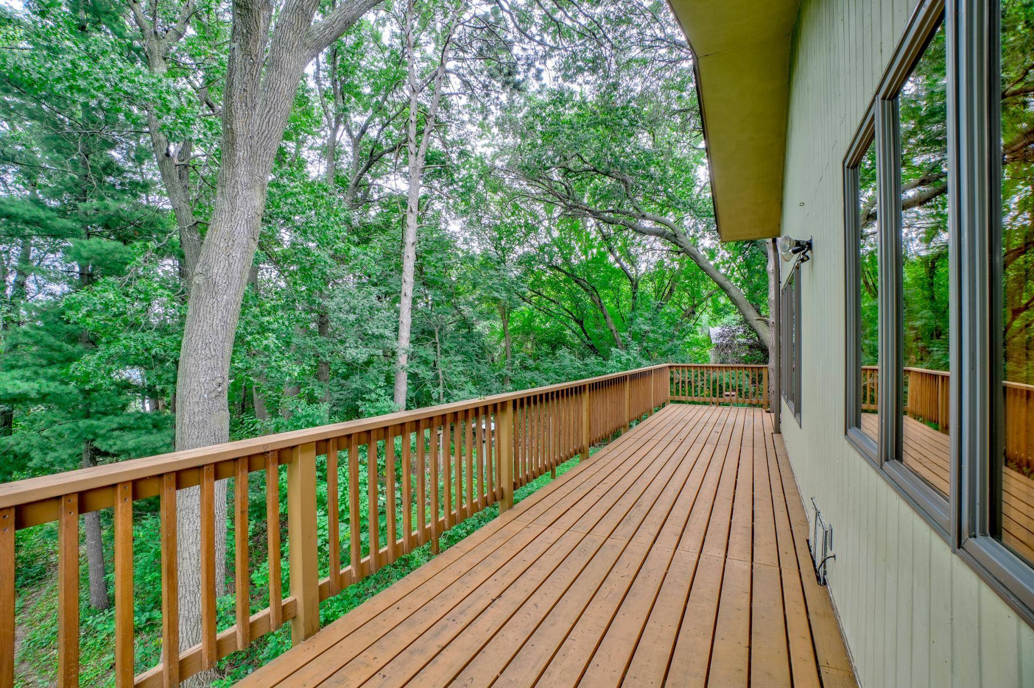 515 Pine Tree TRL, Stillwater, MN 55082