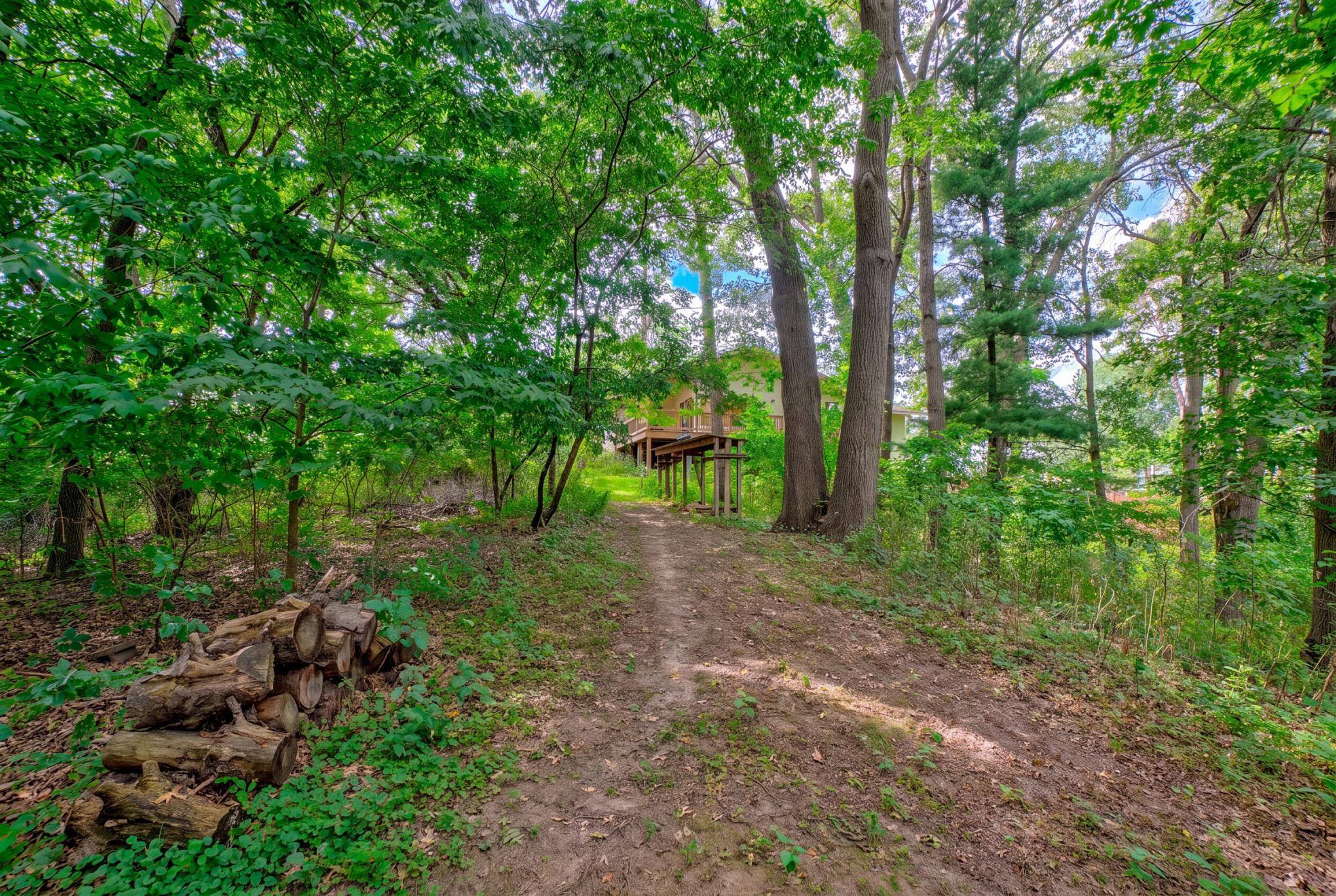 515 Pine Tree TRL, Stillwater, MN 55082