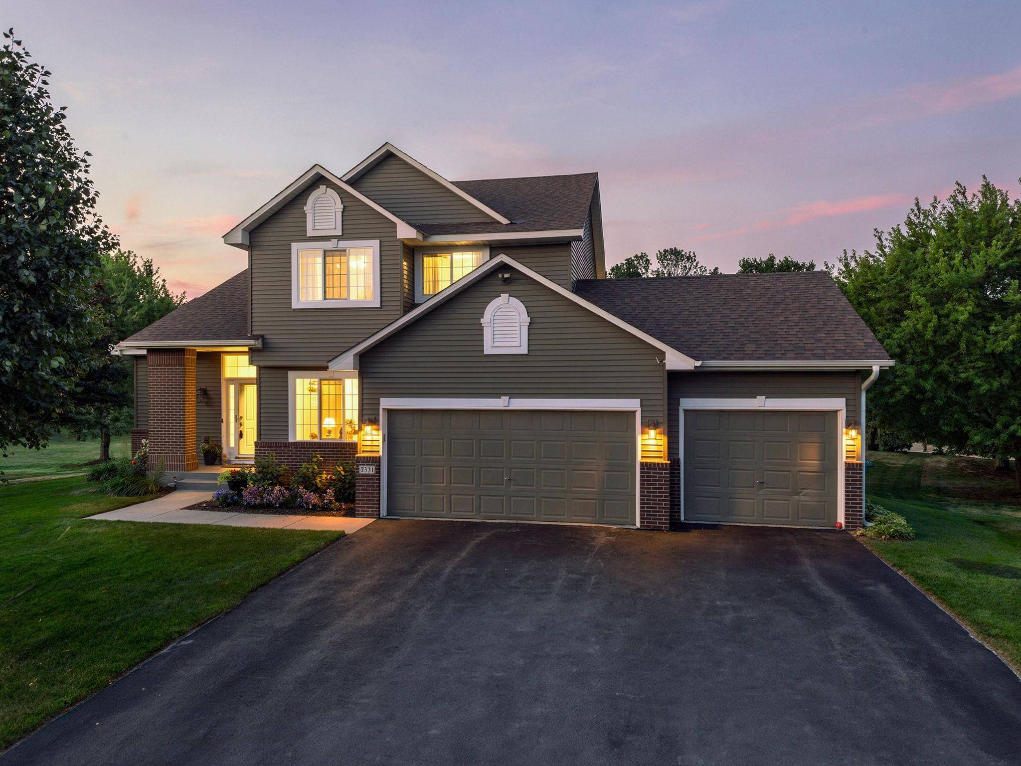 3331 98th CIR N, Brooklyn Park, MN 55443