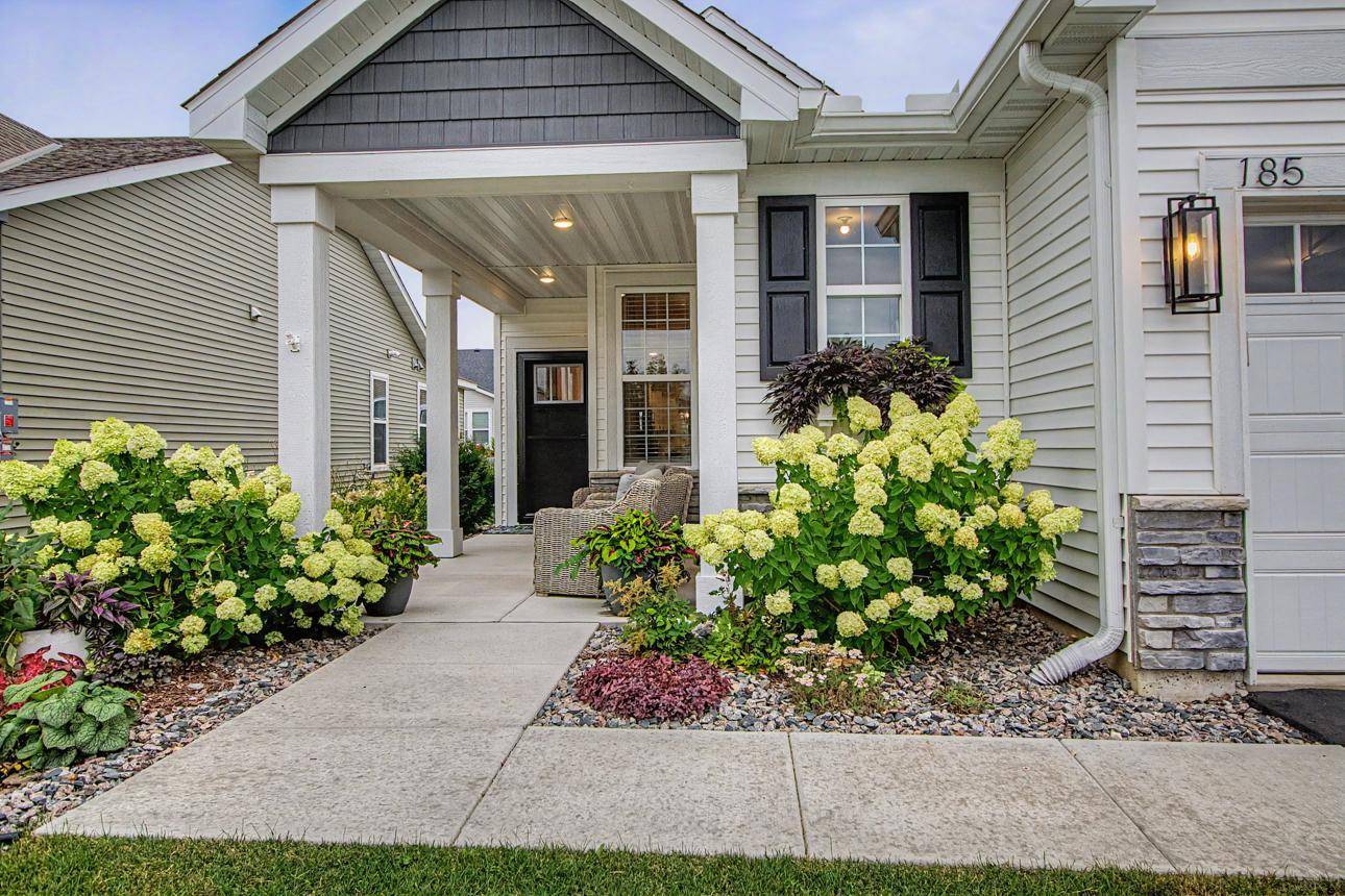 185 Liberty Heights DR, Chaska, MN 55318