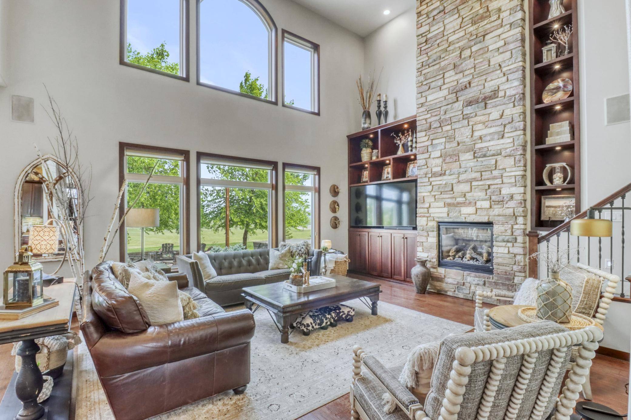 5827 Silverleaf DR S, Fargo, ND 58104