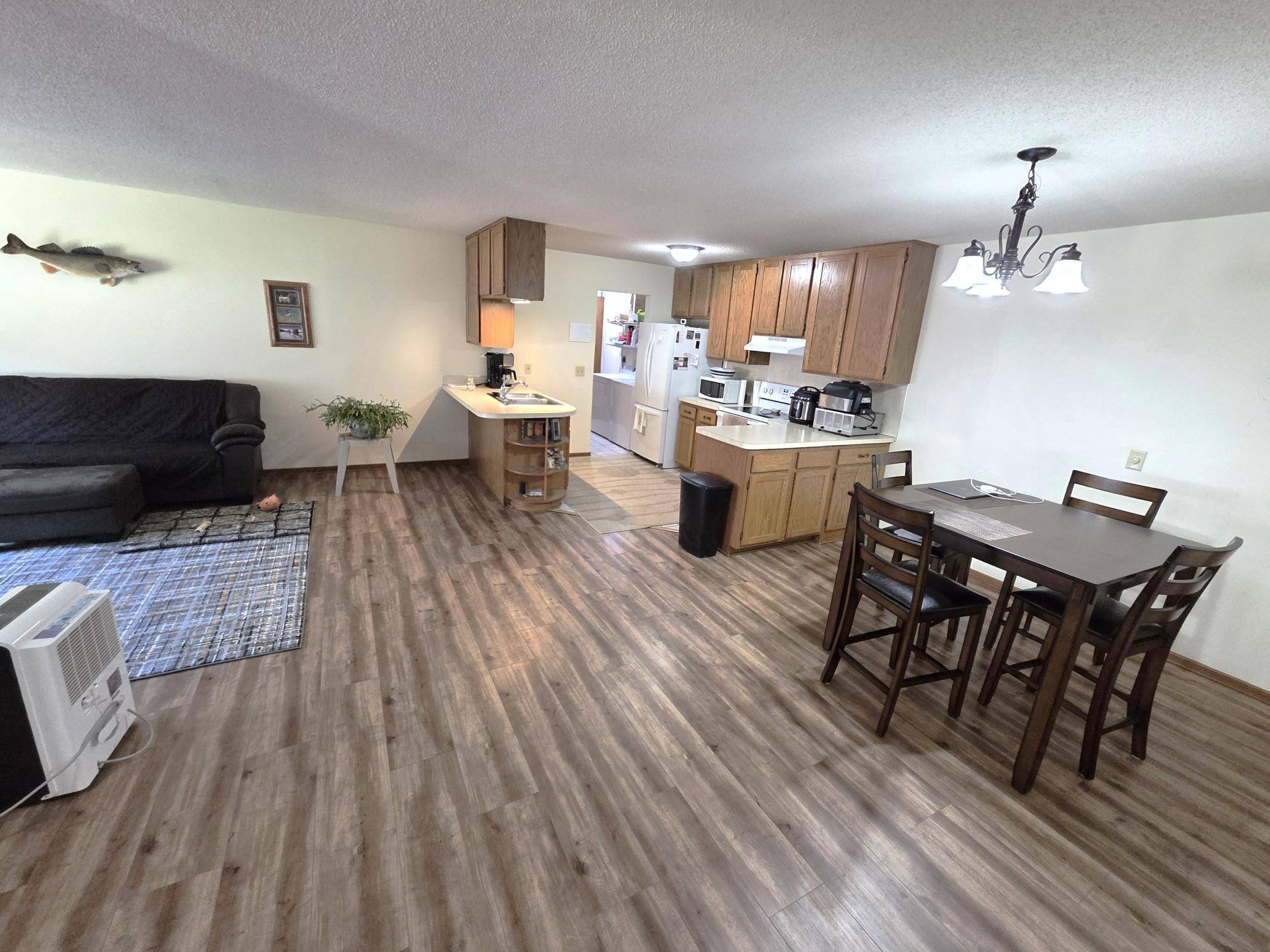 116 Rockford AVE E, Delano, MN 55328