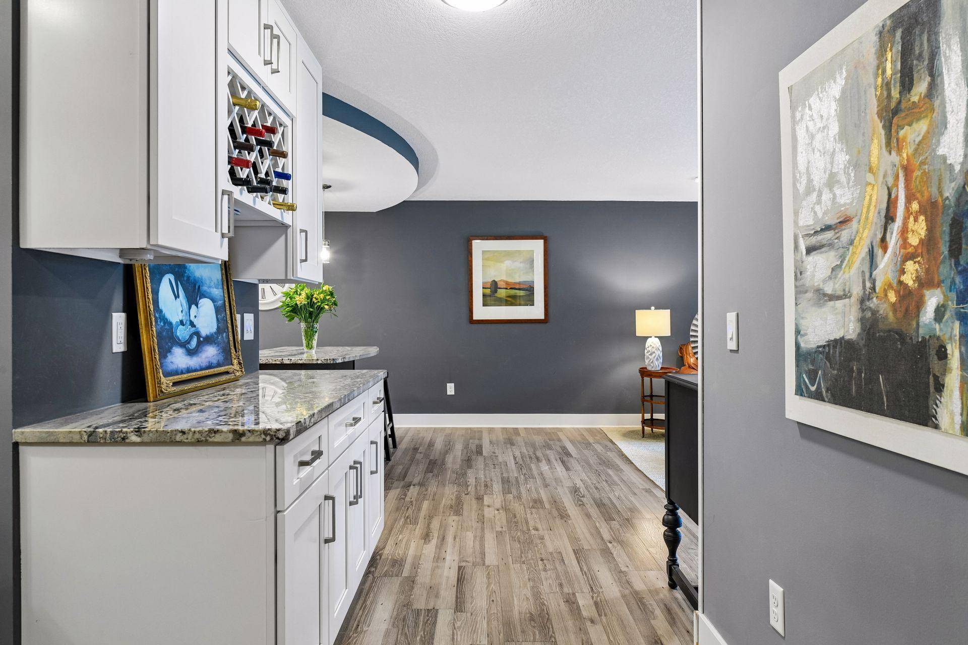 10411 Cedar Lake RD #217, Minnetonka, MN 55305
