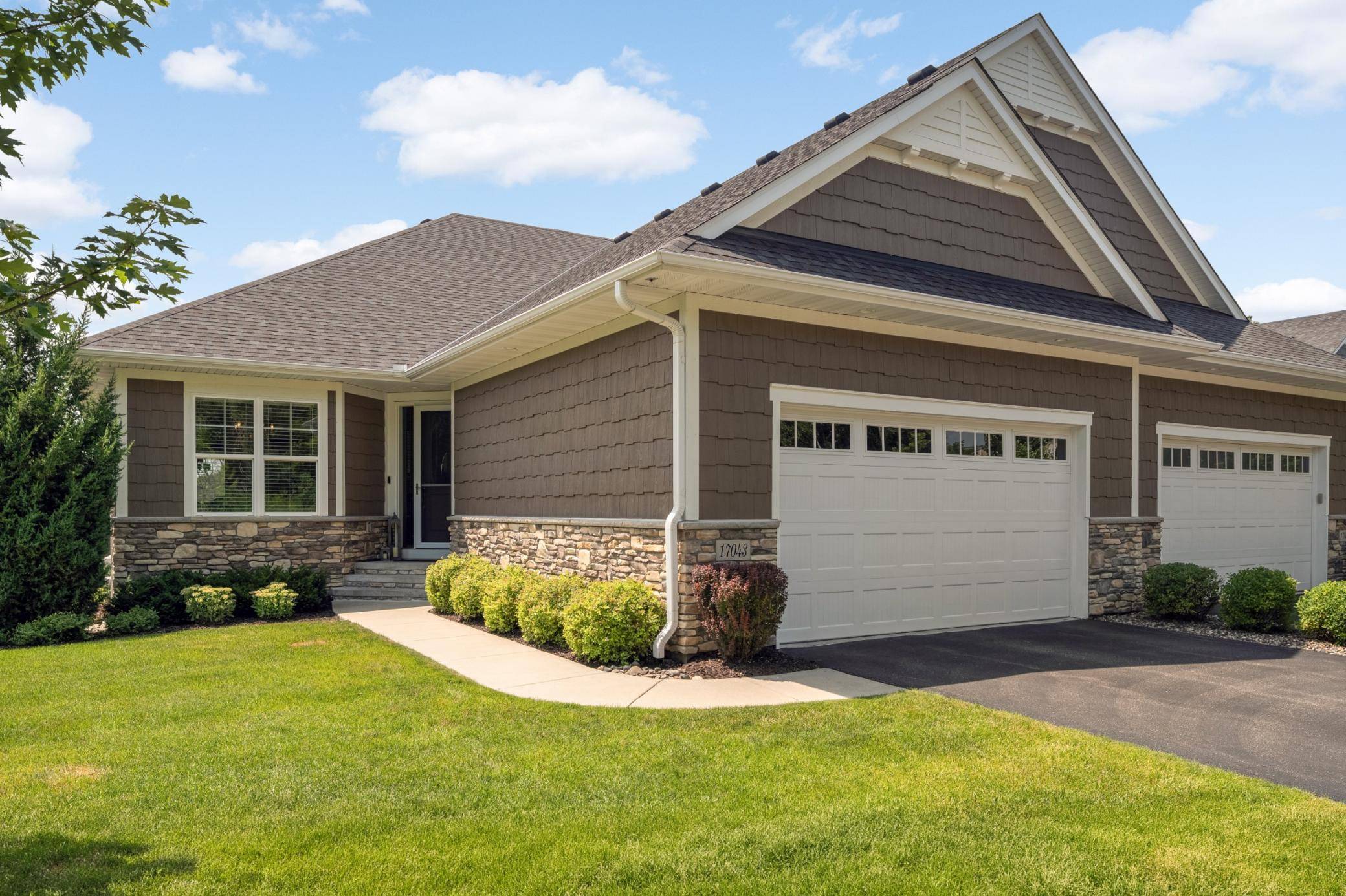 17043 Kerrick CT, Lakeville, MN 55044
