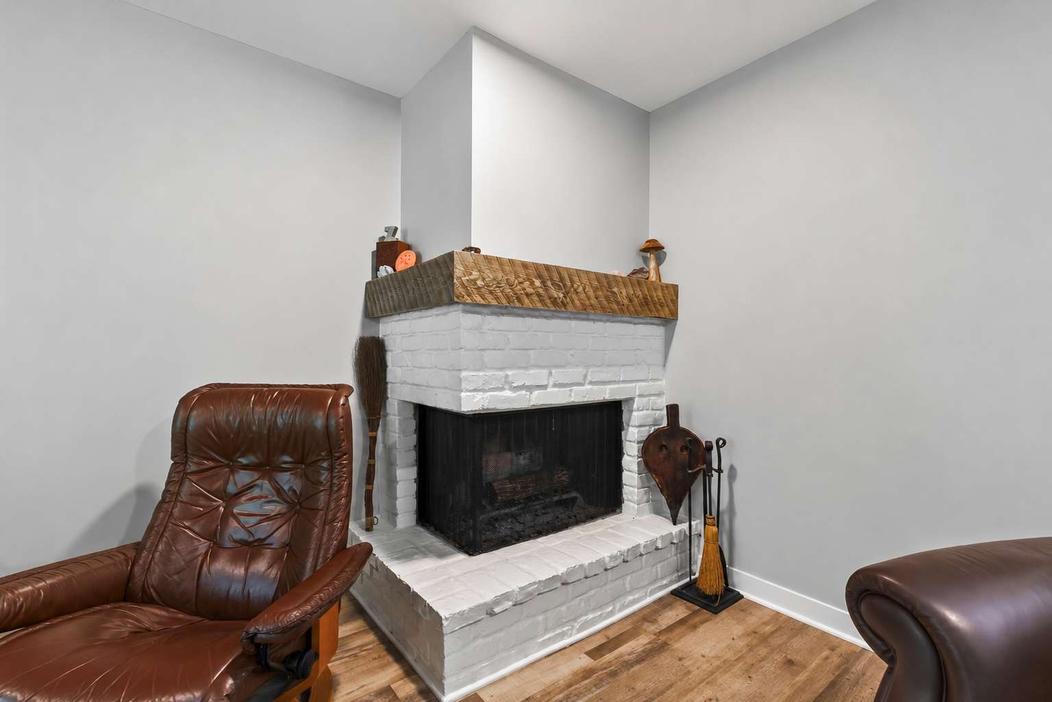 55 Birnamwood DR, Burnsville, MN 55337