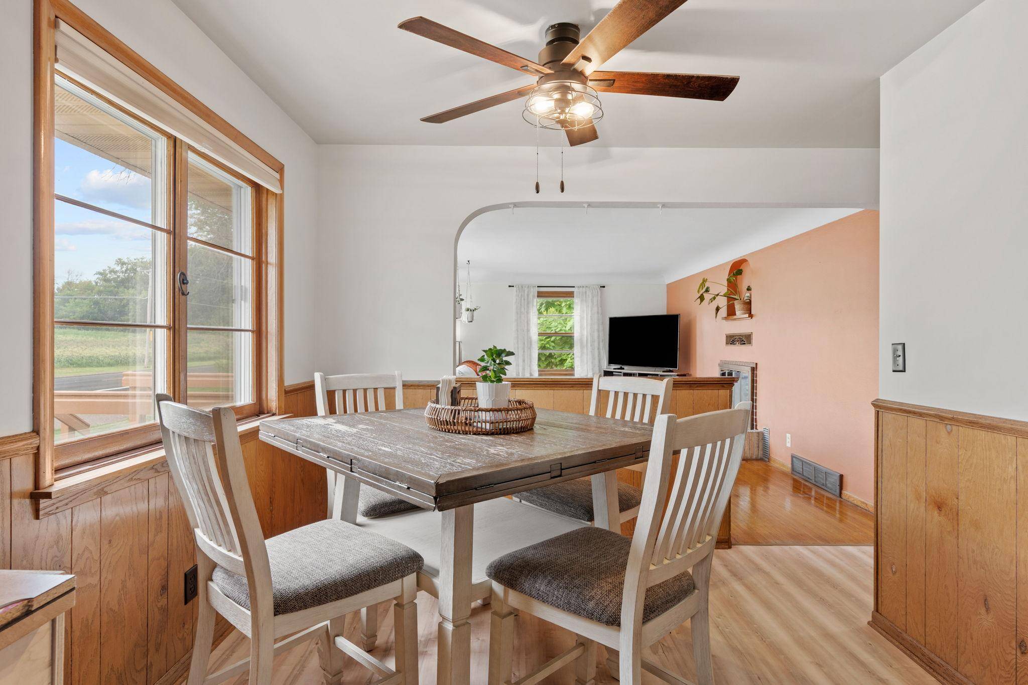 7848 Wyoming TRL, Chisago City, MN 55013