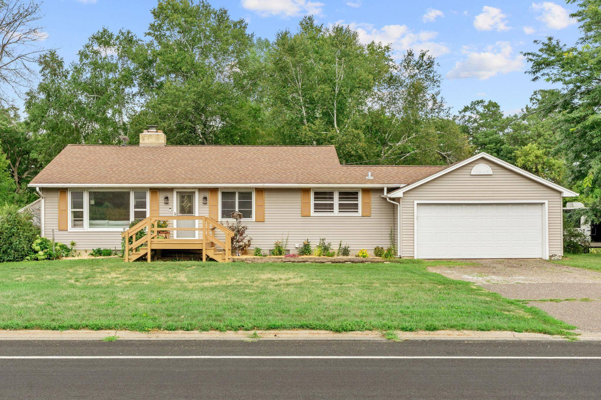 7848 Wyoming TRL, Chisago City, MN 55013