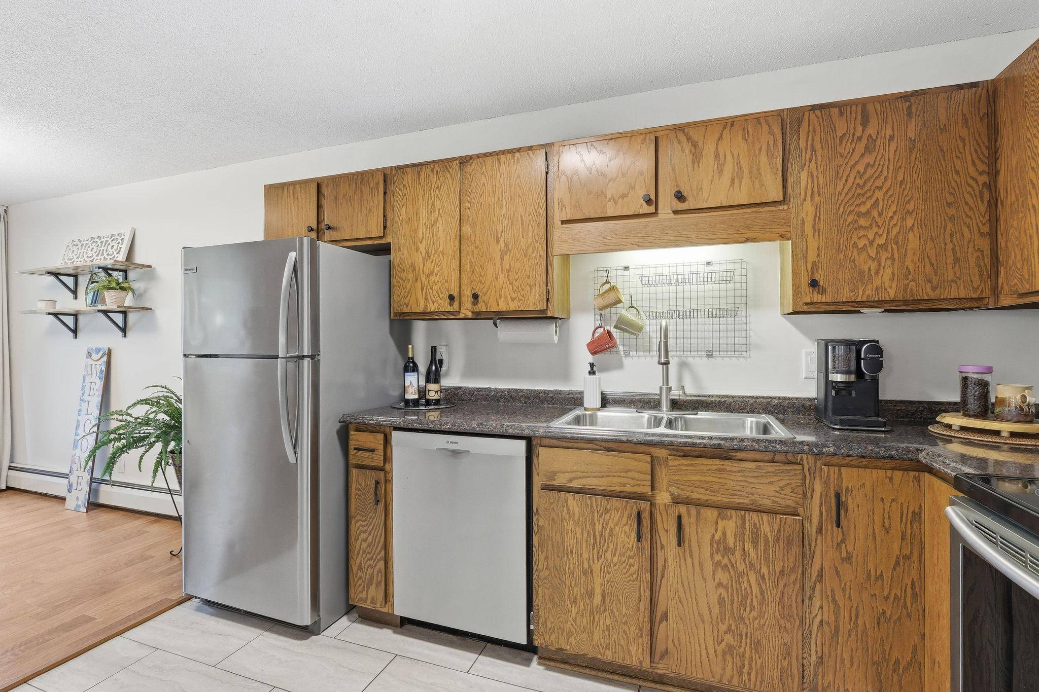 7601 W 101st ST #114, Bloomington, MN 55438