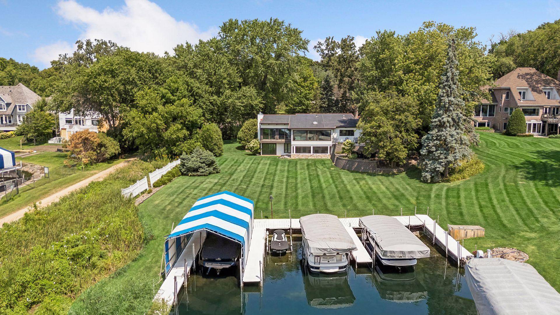 2699 Kelly AVE, Orono, MN 55331
