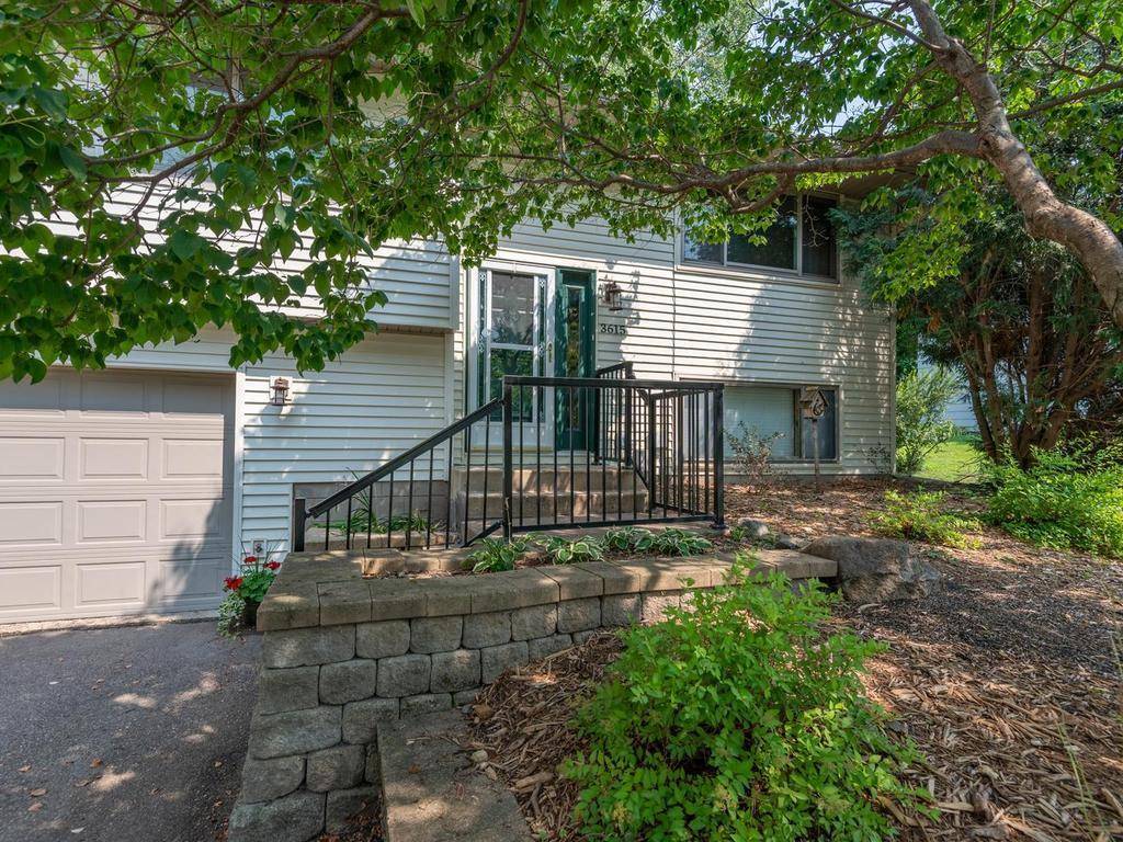 3615 Westmark DR, Minnetonka, MN 55345