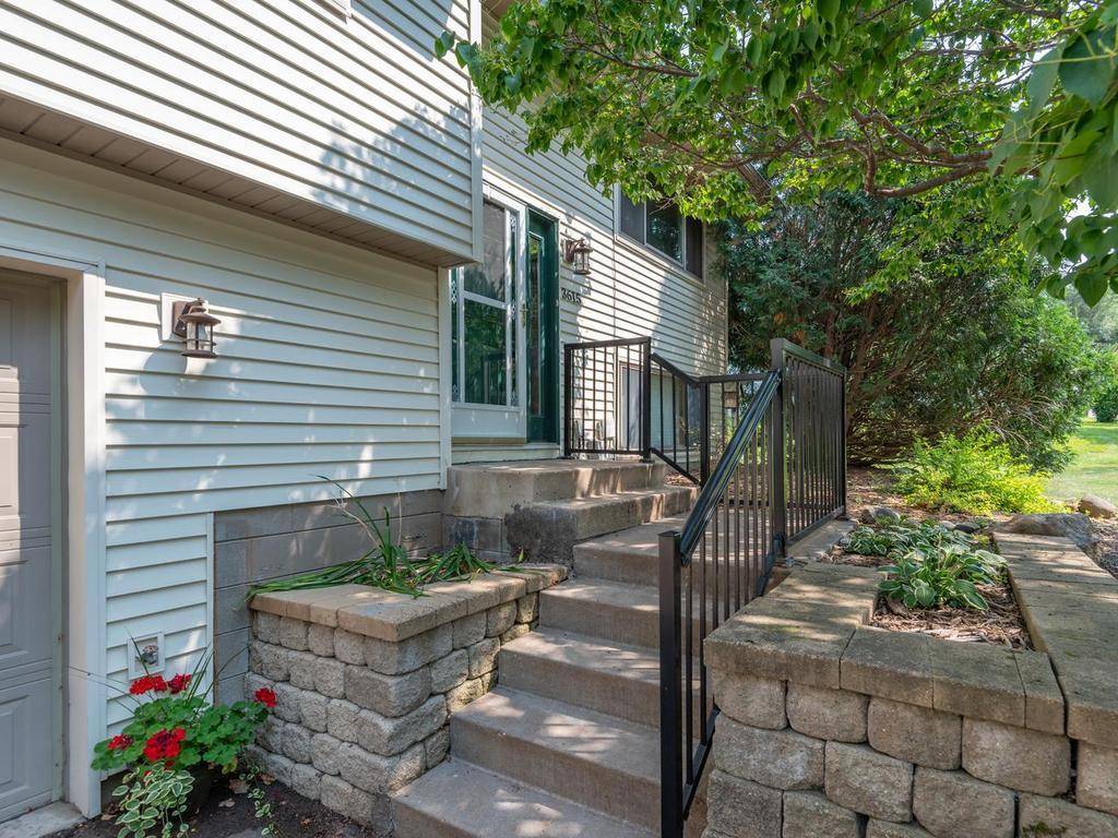 3615 Westmark DR, Minnetonka, MN 55345