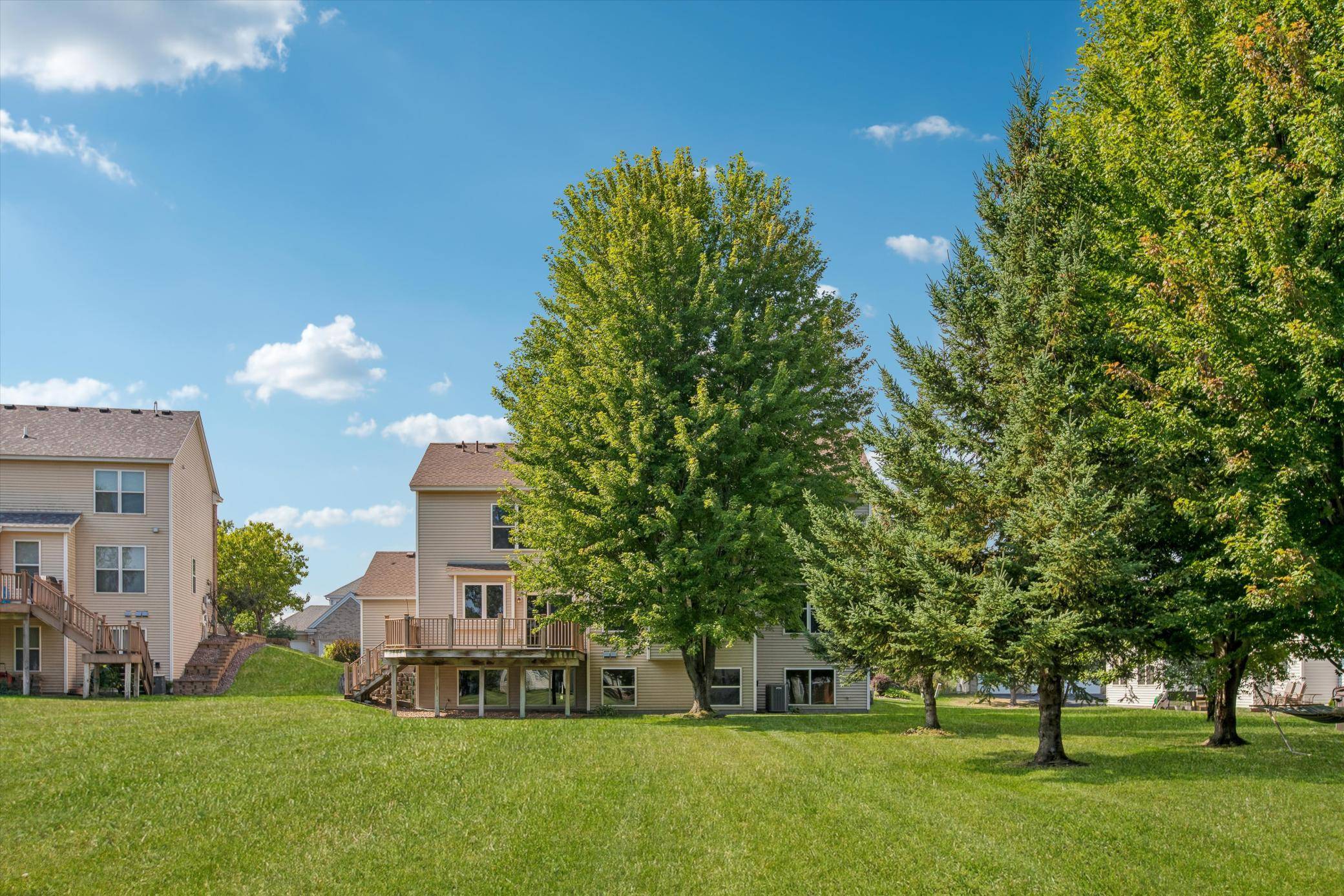7221 Lydia LN, Woodbury, MN 55125