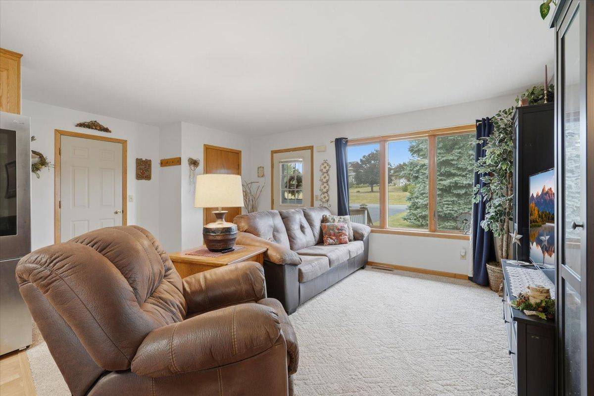 218 Blue Sky DR, Glenwood City, WI 54013