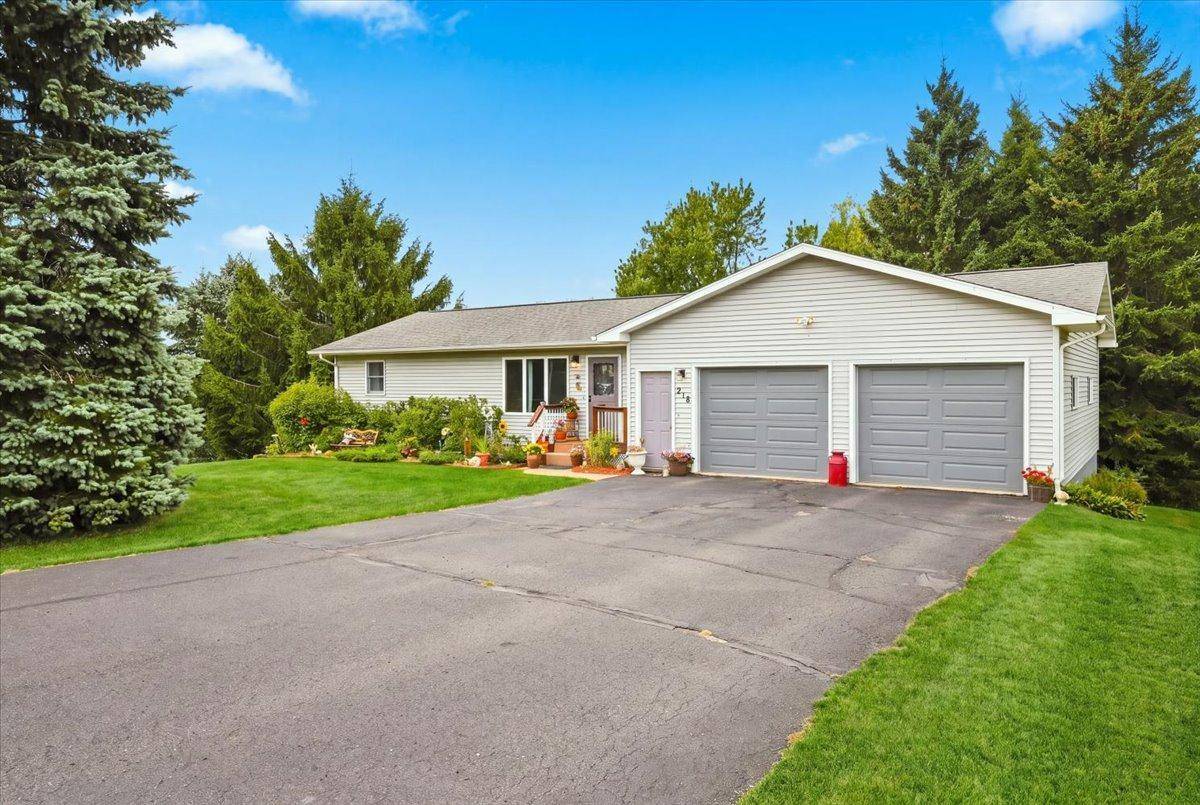218 Blue Sky DR, Glenwood City, WI 54013