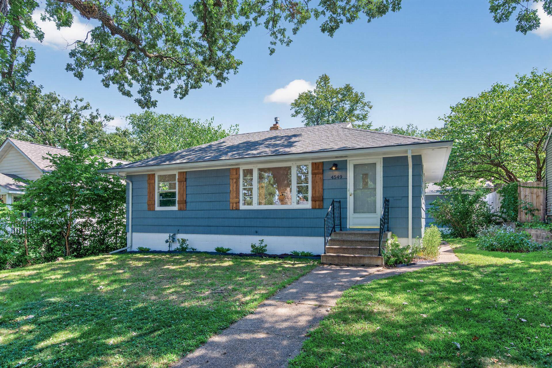 4549 5th ST NE, Columbia Heights, MN 55421