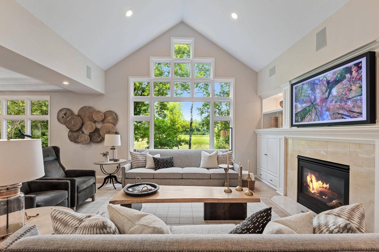 2643 Snowmass CIR, Minnetonka, MN 55305