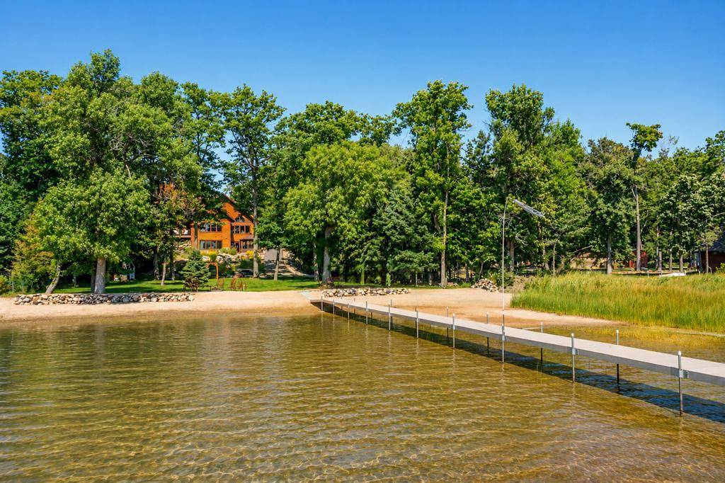 6245 Sugarbush TRL, Brainerd, MN 56401
