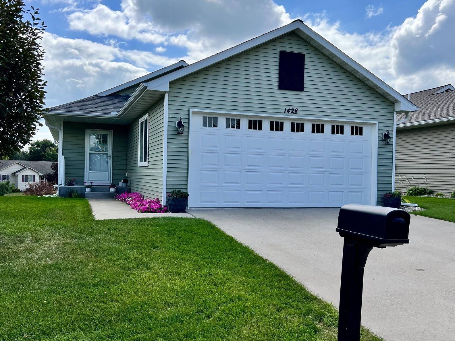 1428 Carl WAY, Buffalo, MN 55313