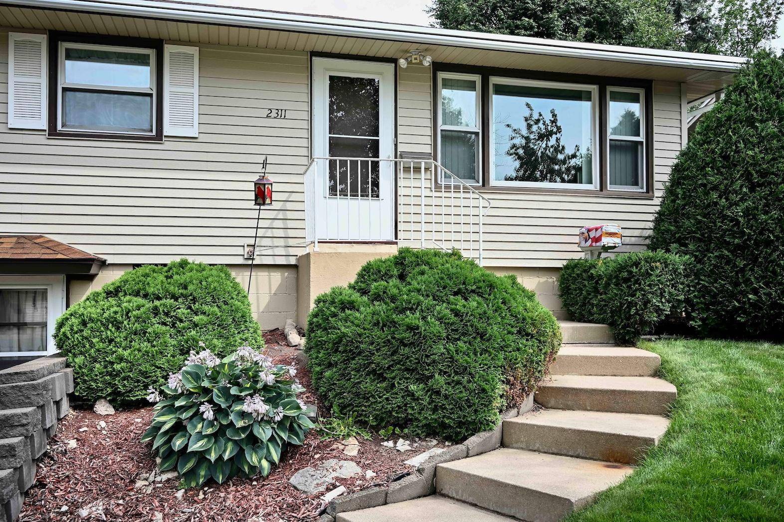 2311 18th ST NW, Rochester, MN 55901
