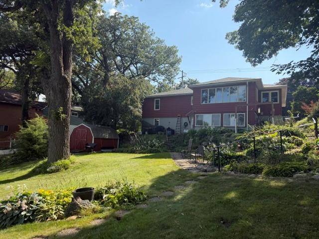 1331 Frank Hall DR, Albert Lea, MN 56007