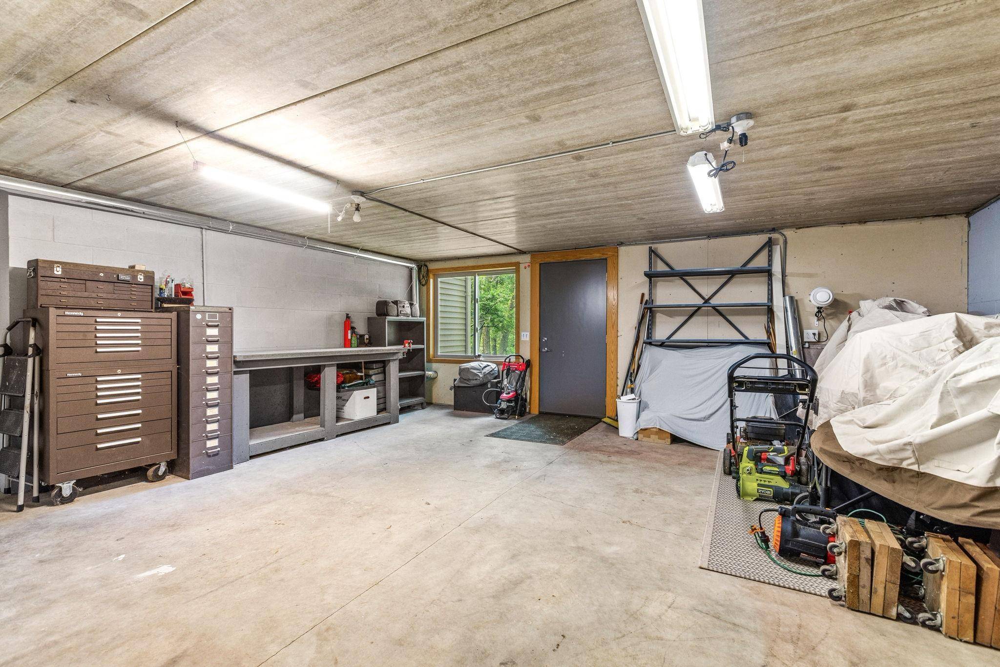 17781 Jasper CT, Lakeville, MN 55044