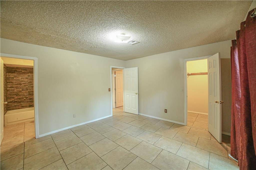 8805 Saint George WAY, Oklahoma City, OK 73110
