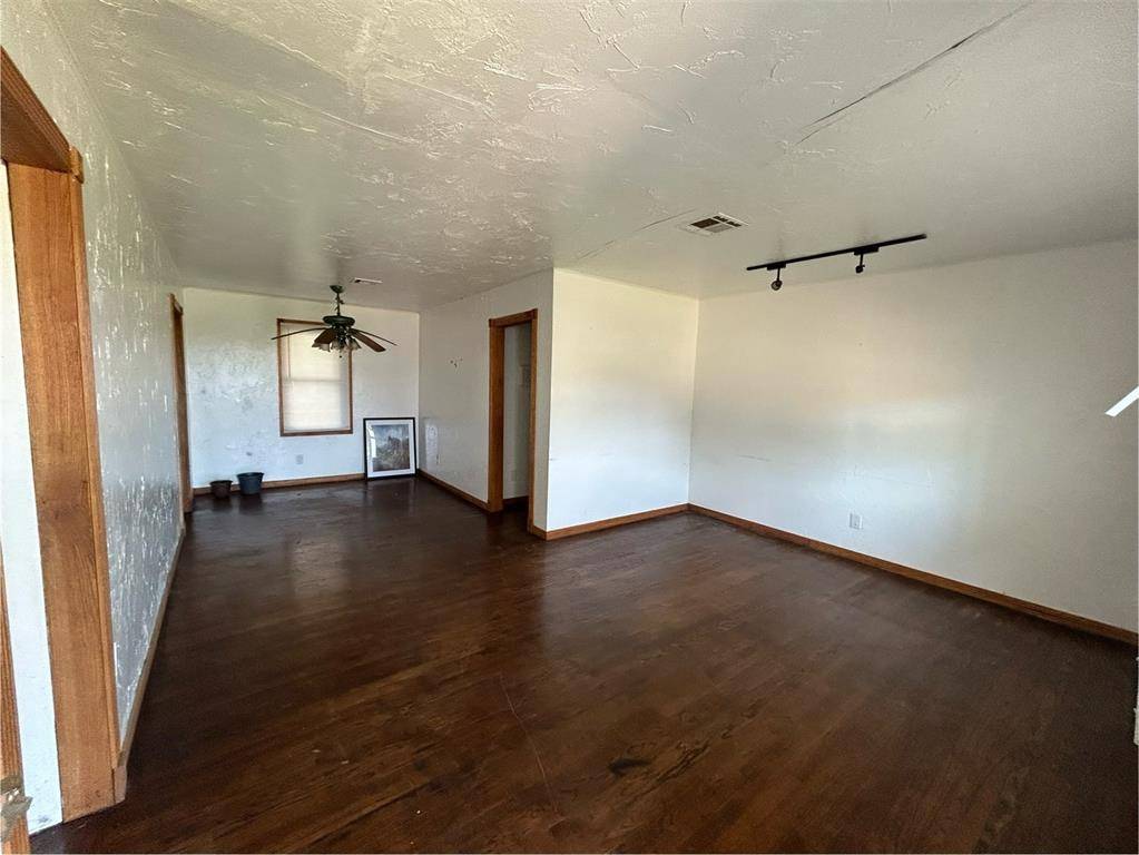 805 NW 66 ST, Oklahoma City, OK 73116