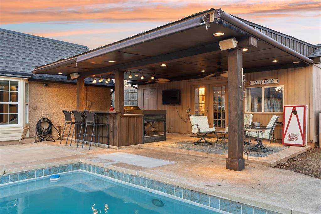 4008 Cherry Hill LN, Oklahoma City, OK 73120