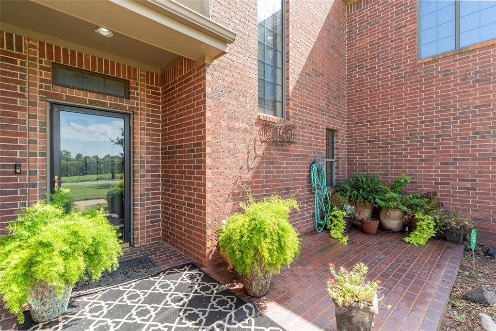 107 Stratton LN, Clinton, OK 73601