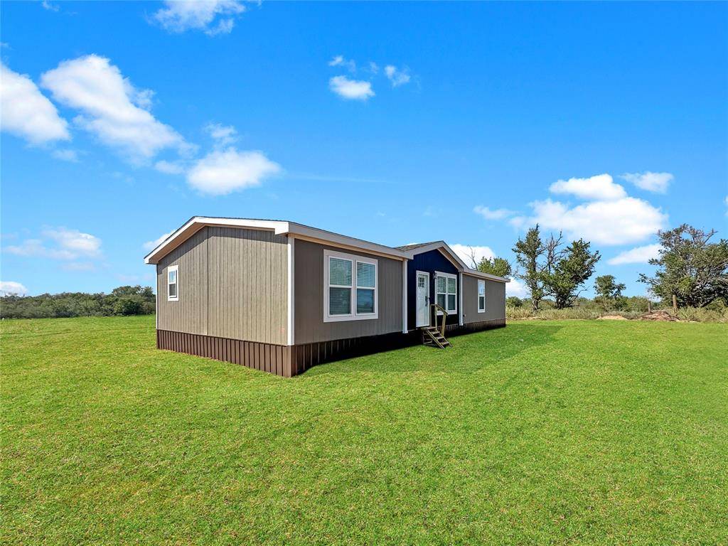 12327 N 1890 RD, Sayre, OK 73662