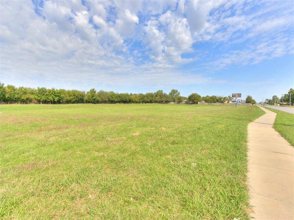 8701 S May AVE, Oklahoma City, OK 73159