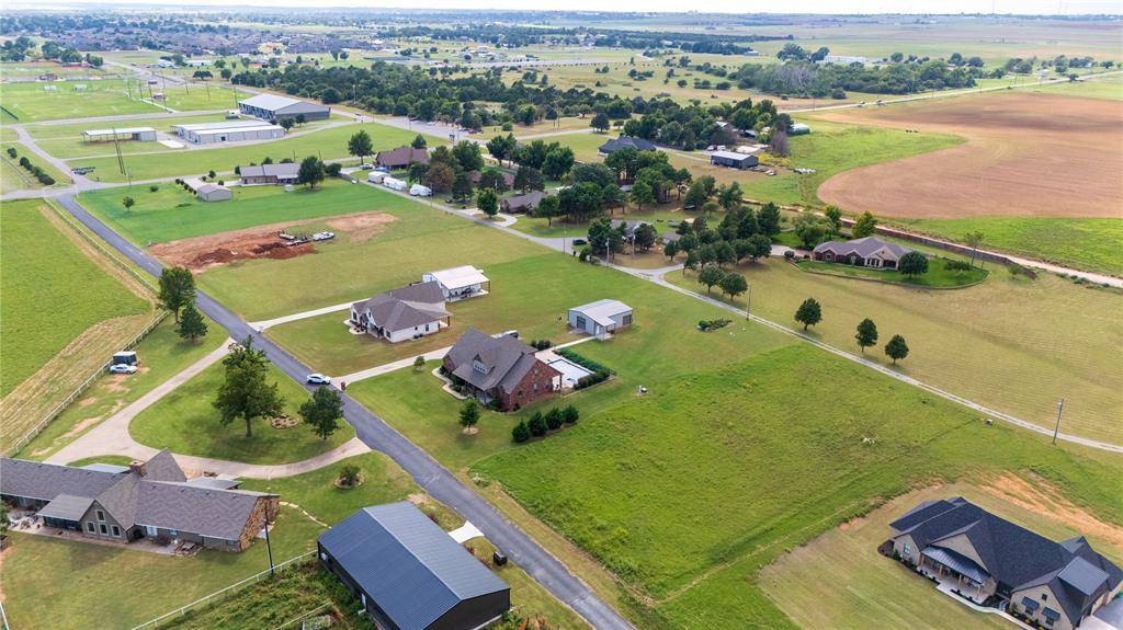 N 2425 RD, Weatherford, OK 73096