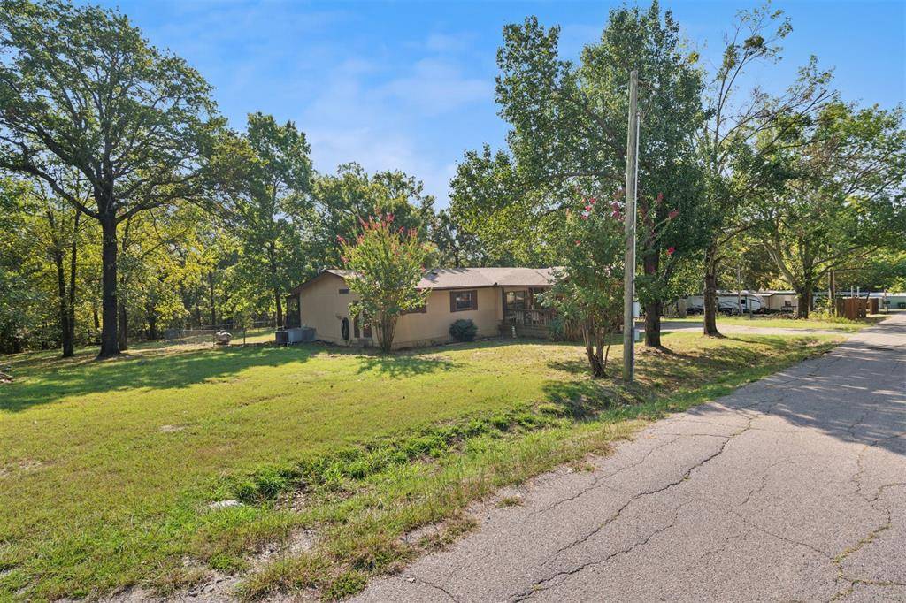 65 Bass DR, Mead, OK 73449