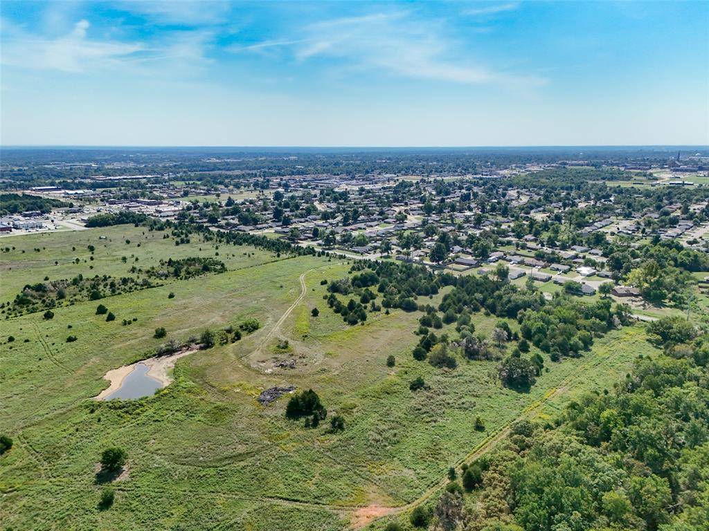 1000 W 45th ST, Shawnee, OK 74804
