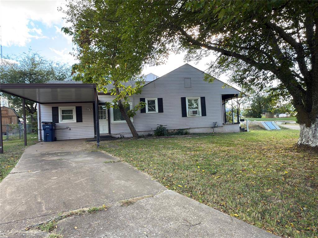 608 Roosevelt ST, Seminole, OK 74868