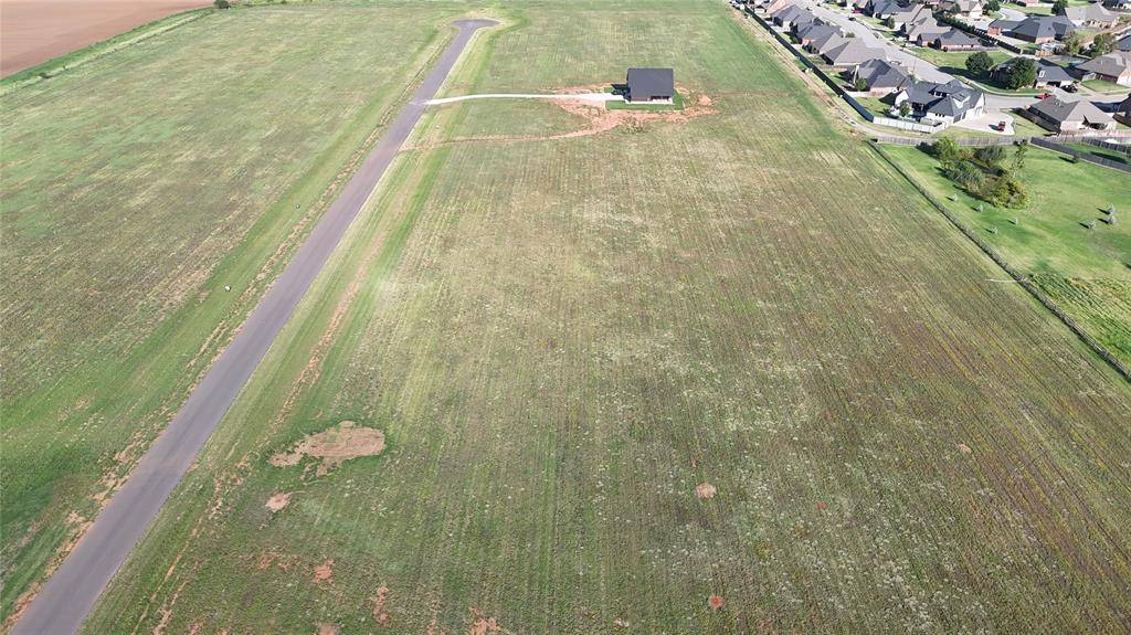 24122 E Harvest View Drive (1016) RD, Weatherford, OK 73096