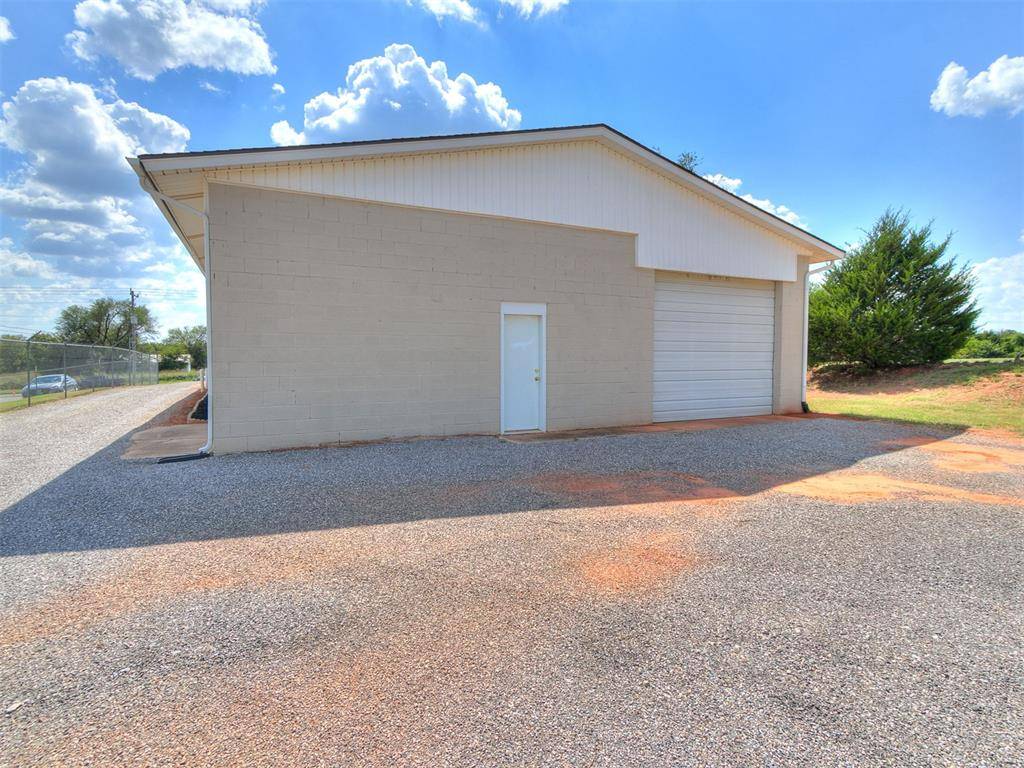 4705 E 37 HWY, Tuttle, OK 73089