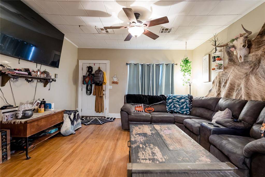 1011 W 5th ST, Elk City, OK 73644