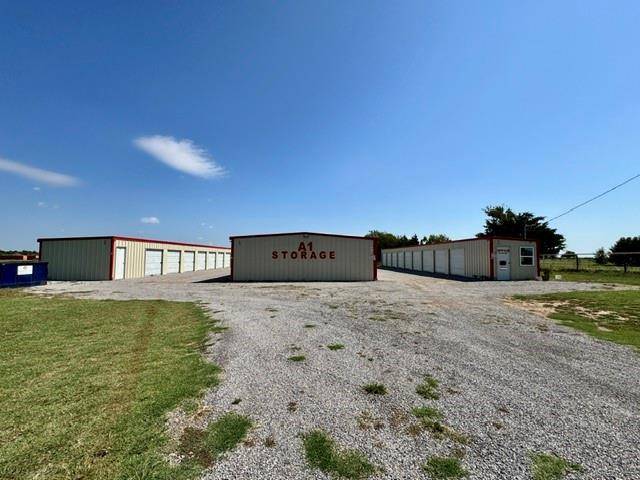 3905 S 16th ST, Chickasha, OK 73018