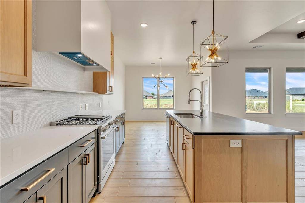 1657 Autumn Lane CT, Newcastle, OK 73065