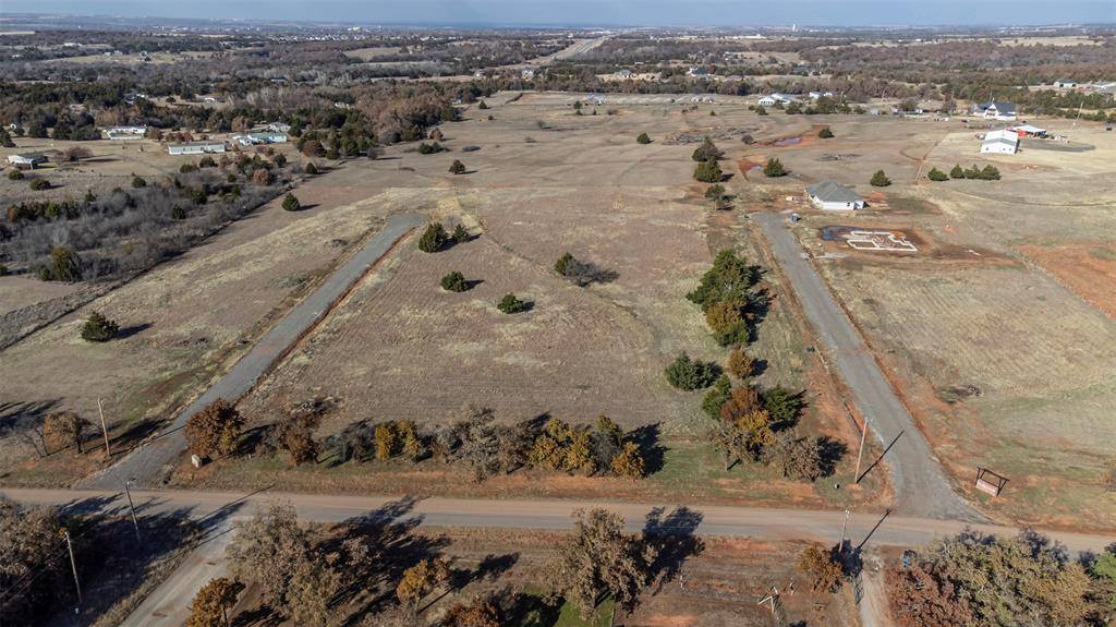 4941 Meadow LN, Guthrie, OK 73044