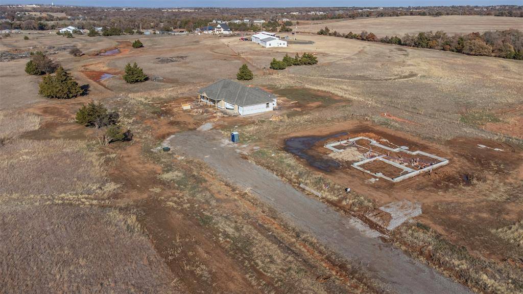 4941 Meadow LN, Guthrie, OK 73044