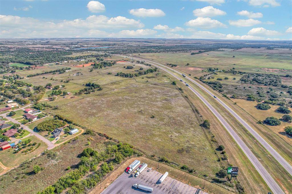 E Massey RD, Sayre, OK 73662