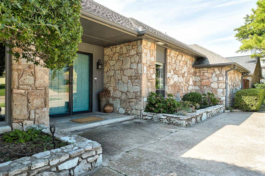 3200 Raintree RD, Oklahoma City, OK 73120